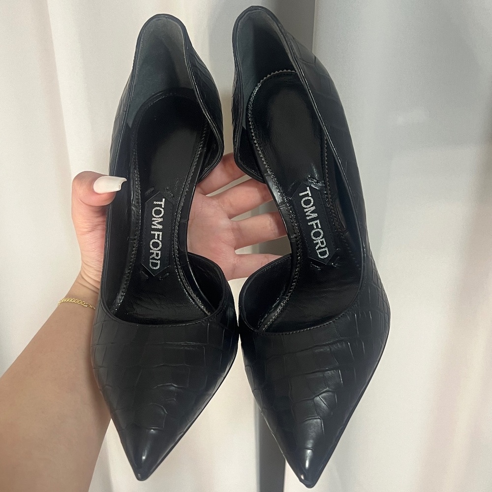 TOM FORD ALLIGATOR SKIN PUMPS